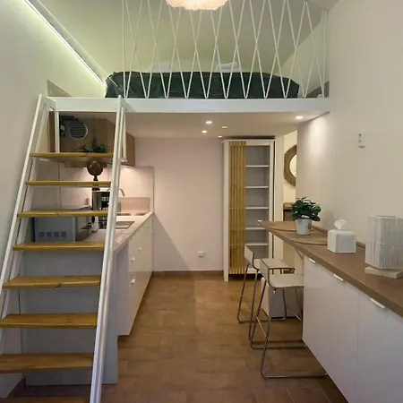 Bella Bohemia Mezzanine With Terrace *
